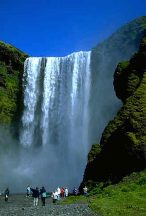 40_waterfall_iceland.jpg