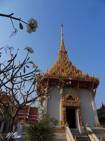 วัดถนน1.jpg