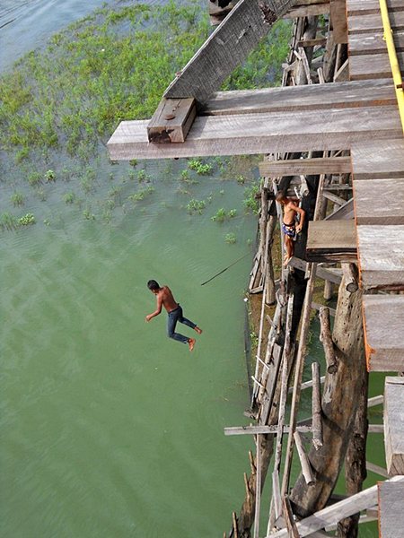 Mon bridge9.JPG