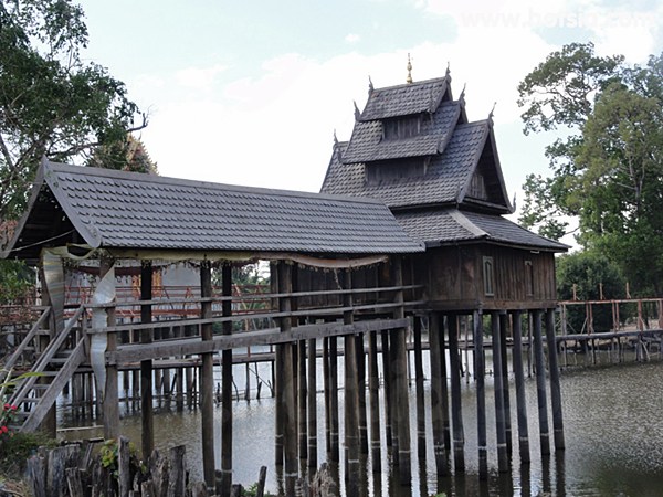 Scripture Hall_Sawanaket Loas.jpg