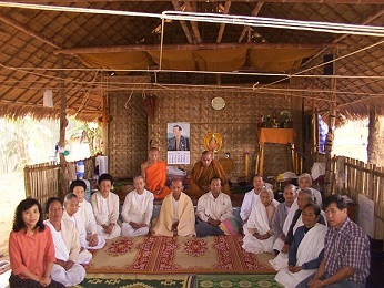 บุกเบิกพระธาตุห้วยบอน 2.jpg