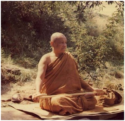 1หลวงปู่ชา สุภัทโท.jpg