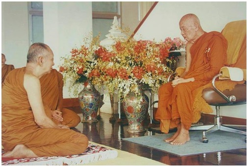 4หลวงปู่เทสก์ เทสรังสี.jpg