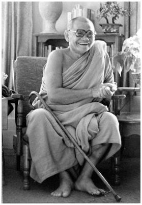 หลวงปู่ชา สุภัทโท.jpg