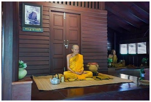 หลวงปู่มั่น ภูริทัตโต.jpg