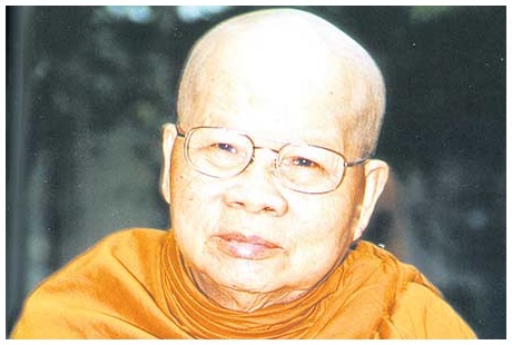 1หลวงปู่จันทา ถาวโร (5).jpg