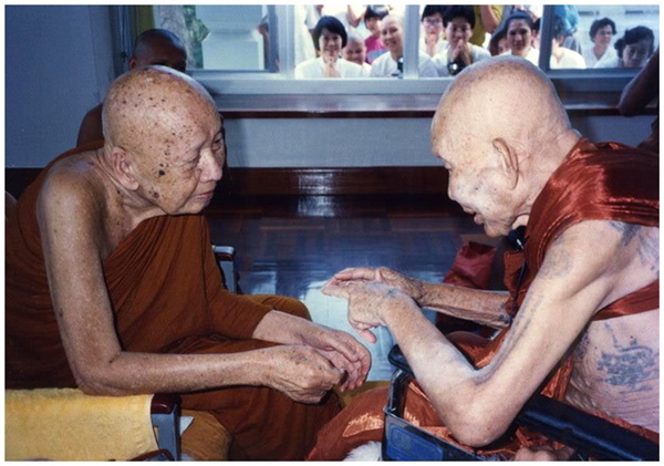 หลวงปู่บุดดา ถาวโร (4).jpg